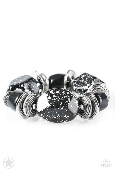 Paparazzi -  Glaze of Glory - Black Bracelet Stretchy Blockbuster