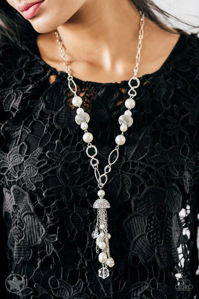 Paparazzi - Designated Diva - White Necklace Blockbuster