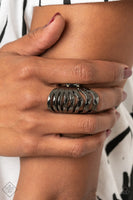 Paparazzi - Sound Waves -Paparazzi Ring Black Fashion Fix