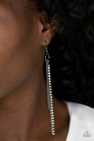 Paparazzi - Streamlined - Black Earrings