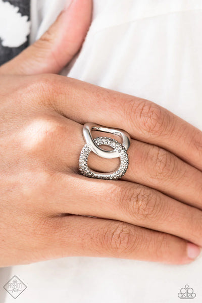 Paparazzi - Unbreakable Bond - Silver Paparazzi Ring Fashion Fix