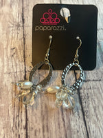 Paparazzi White Silver Earrings #1119