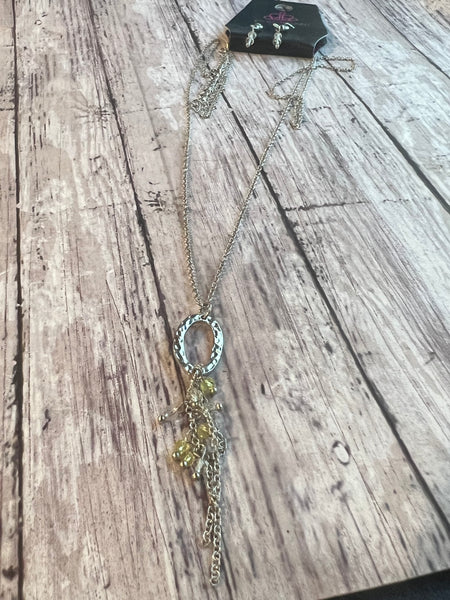 Paparazzi Silver Yellow Necklace #1554
