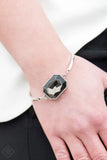 Paparazzi - Urban Queen - Silver Bracelet #1128 (D