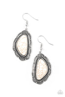 Paparazzi - Santa Fe Soul - White Earrings #589 (D)