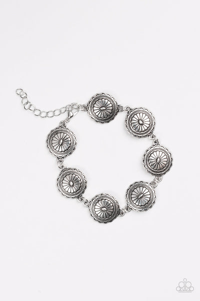 Paparazzi -  Prairie Posh - Silver Bracelet #4883