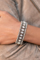 Paparazzi - Ritzy Reboot - White Bracelet Stretchy Fashion Fix