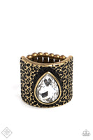 Paparazzi - Singed Shape - Brass Paparazzi Ring Fashion fix