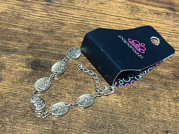 Good Things Come In TREES - GOLD Bracelet Clasp Paparazzi #944
