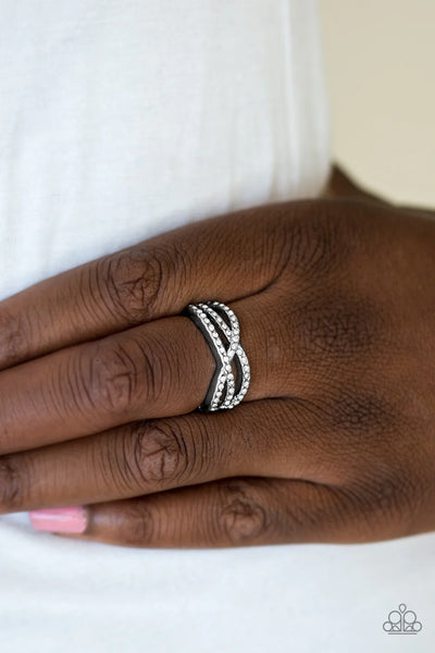 Paparazzi - CACHE Advance - White Paparazzi Ring #952