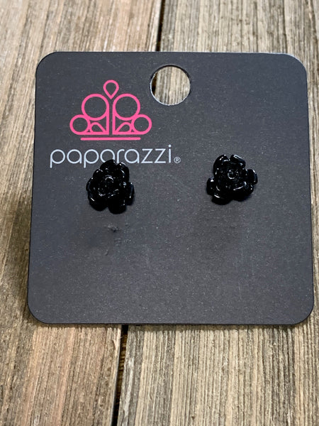 Paparazzi - Starlet Shimmer Earrings Flowers Black