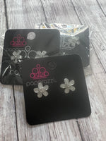 Paparazzi - Starlet Shimmer Earrings White Flower