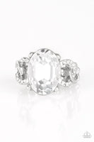 Paparazzi - Million Dollar Diva - White Paparazzi Ring