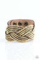 Top Class Chic - Brass - Paparazzi Snap Bracelet #1952