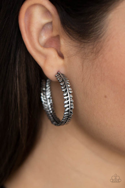 Paparazzi - Laurel Gardens - Silver Earrings Hoop Fashion Fix