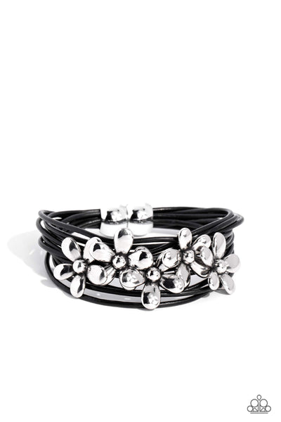 Paparazzi - Here Comes the BLOOM - Black Bracelet Magnetic