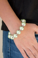 Paparazzi - One Woman Show-Stopper - Green Stretchy Bracelet #1711 (D)