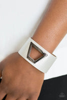 Paparazzi - Power Play - Silver Snap Bracelet 2282(D)