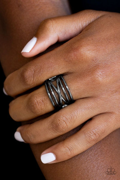 Way Wayward - Black - Paparazzi Ring