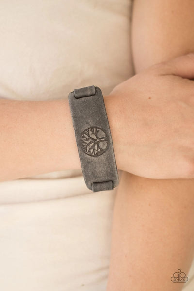 Remember Your Roots - Silver - Paparazzi Tree Gray Snap Bracelet