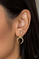 Paparazzi - Giza Goddess - Gold Post Earrings #2266 (D)