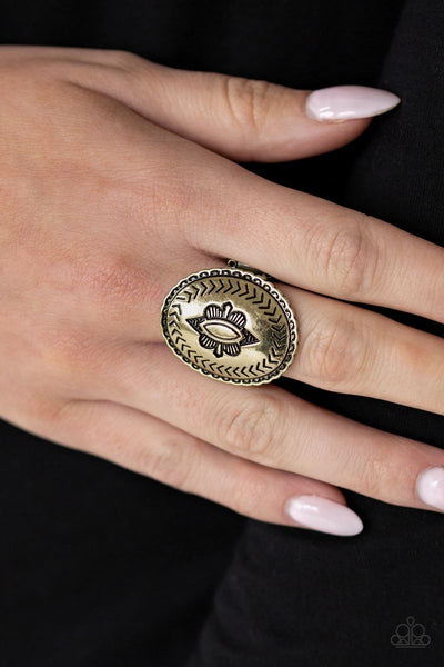 Paparazzi - Down And Outback - Brass Paparazzi Ring