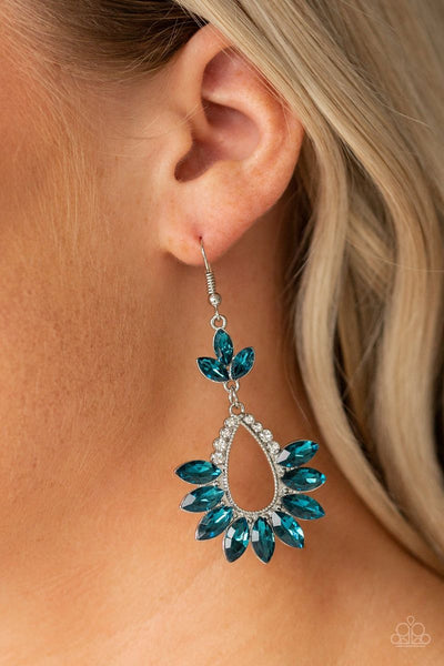 Paparazzi - Extra Exquisite - Blue Earrings #3104 (D)