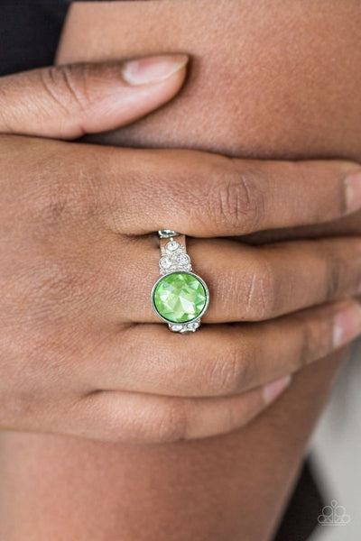 Paparazzi - Poshly Pampered - Green Paparazzi Ring