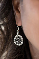 Paparazzi - Runway Ready - Black Earrings #426 (D)