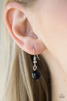 Paparazzi - Royal Romance - Black Necklace #686 (D)