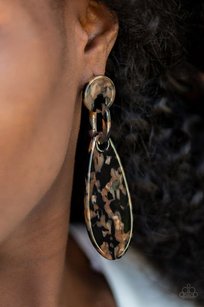 A HAUTE Commodity - Black - Paparazzi Post Acrylic Earrings
