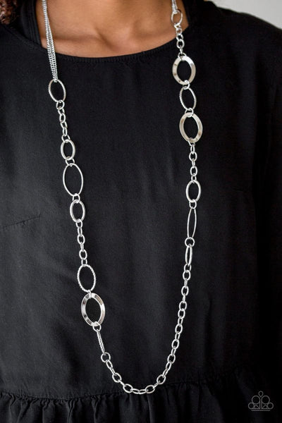 Chain Cadence - Silver - Paparazzi Necklace